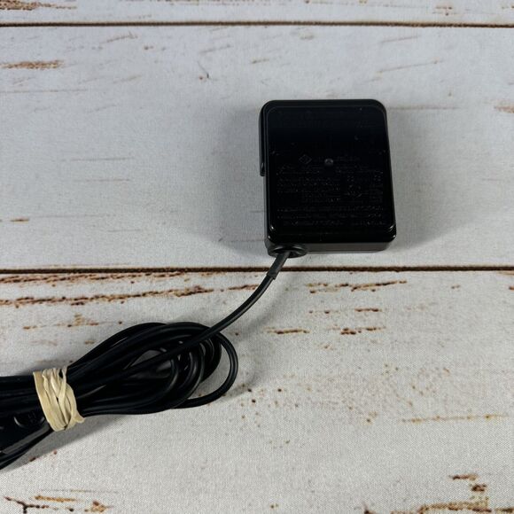 Nintendo Game Boy Advance SP + DS Charger OEM Official Cable Cord AGS-002 Tested - Picture 1 of 4